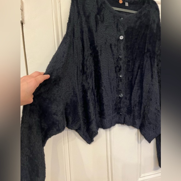 FREE PEOPLE Soft Cardigan 🌻 - Picture 3 of 8